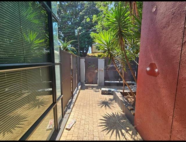 BUSINESS PROPERTY TO RENT IN MUSGRAVE